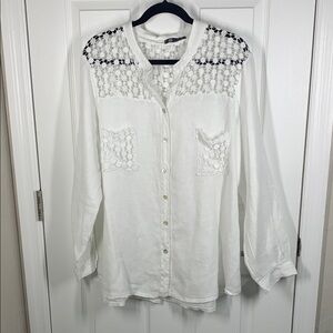 M Made in Italy white linen blouse with lace detail size XL